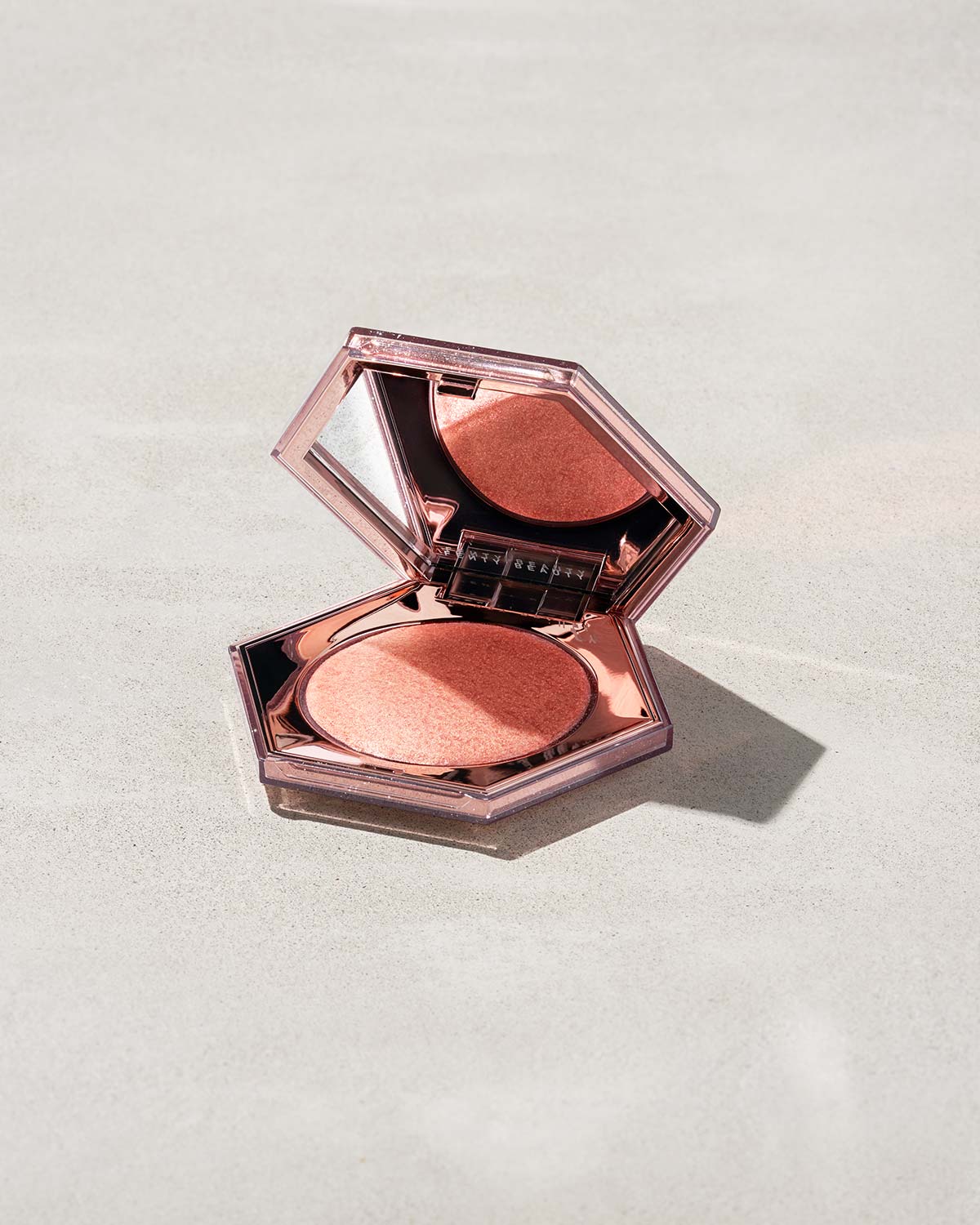 fenty beauty Diamond Bomb All-Over Diamond Veil rose rave
