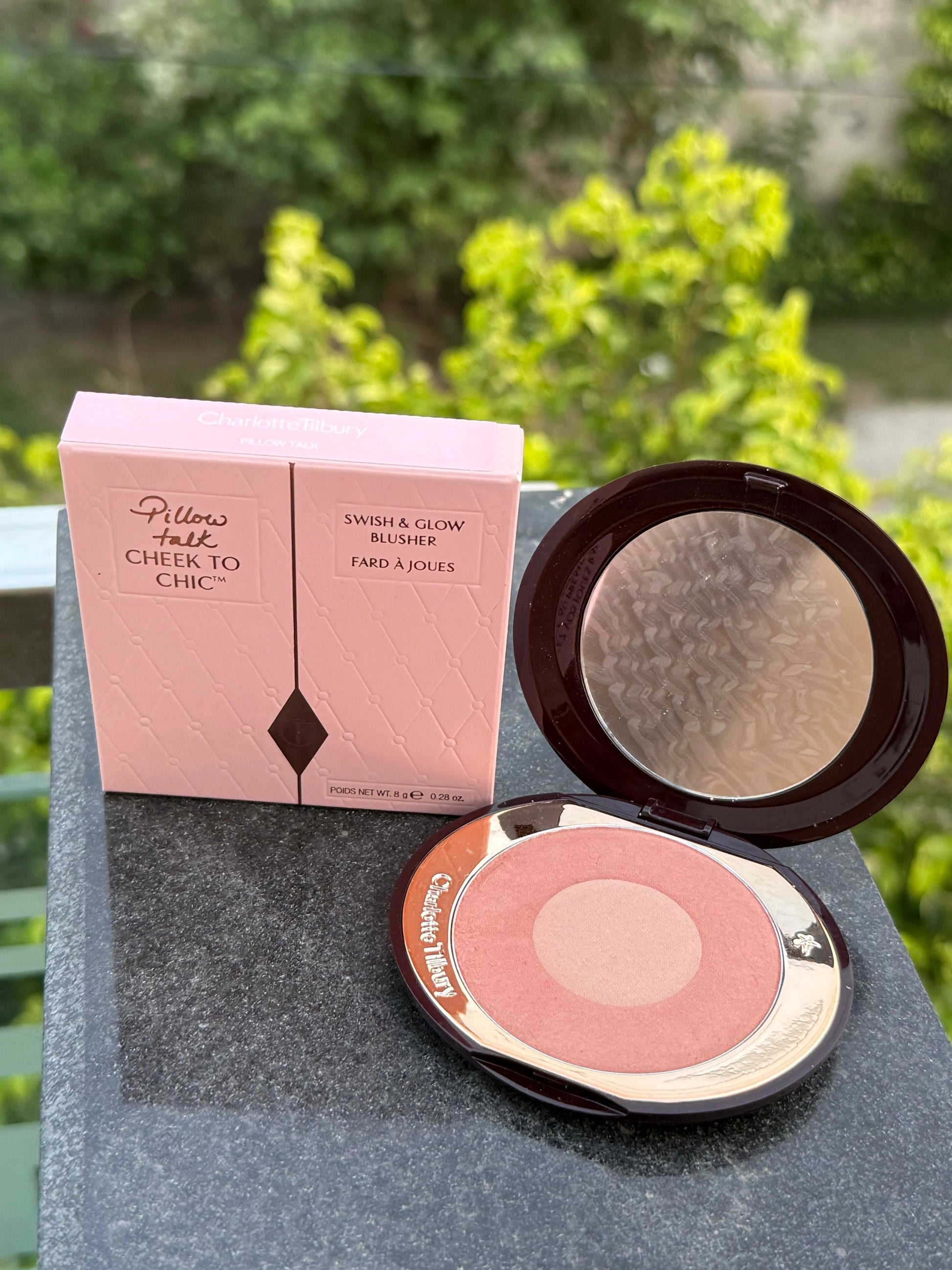 Charlotte tilbury cheek to chic blush