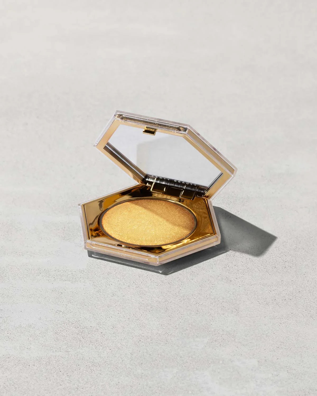 fenty beauty Diamond Bomb All-Over Diamond Veil rose rave